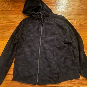 All in motion camo sweatshirt